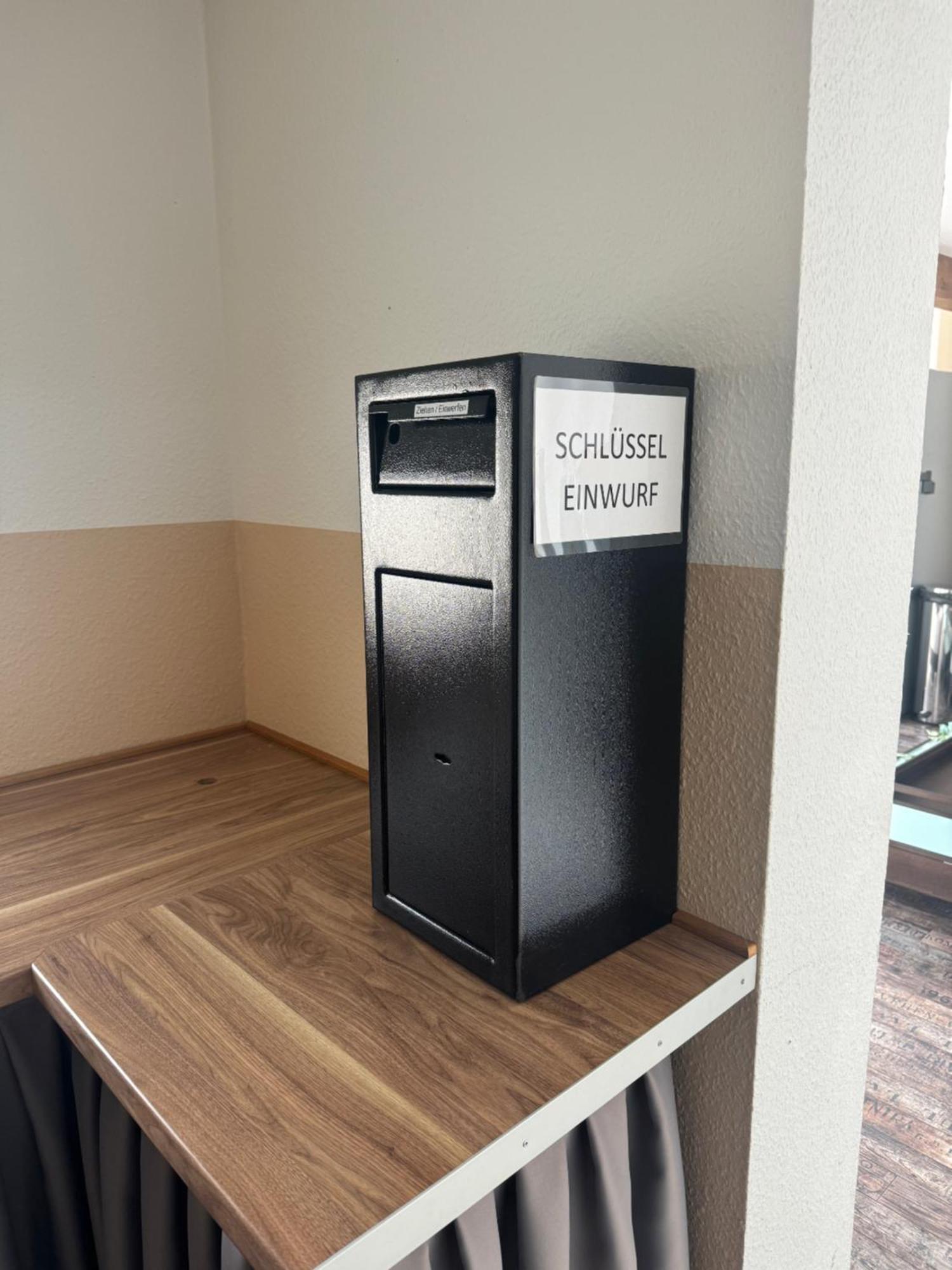 Skypension Schoenefeld Ngoại thất bức ảnh